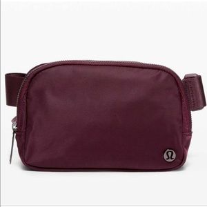Lululemon Everywhere Belt Bag, Red Maroon